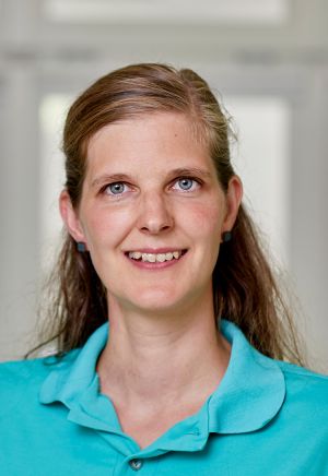 Dr. med. Astrid Peterhans